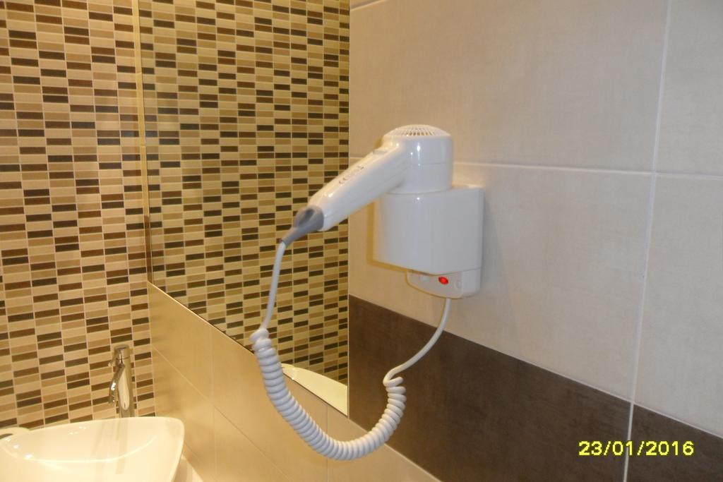 فندق Location Lory بوستو أرسيزيو المظهر الخارجي الصورة