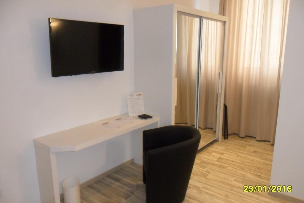 فندق Location Lory بوستو أرسيزيو المظهر الخارجي الصورة